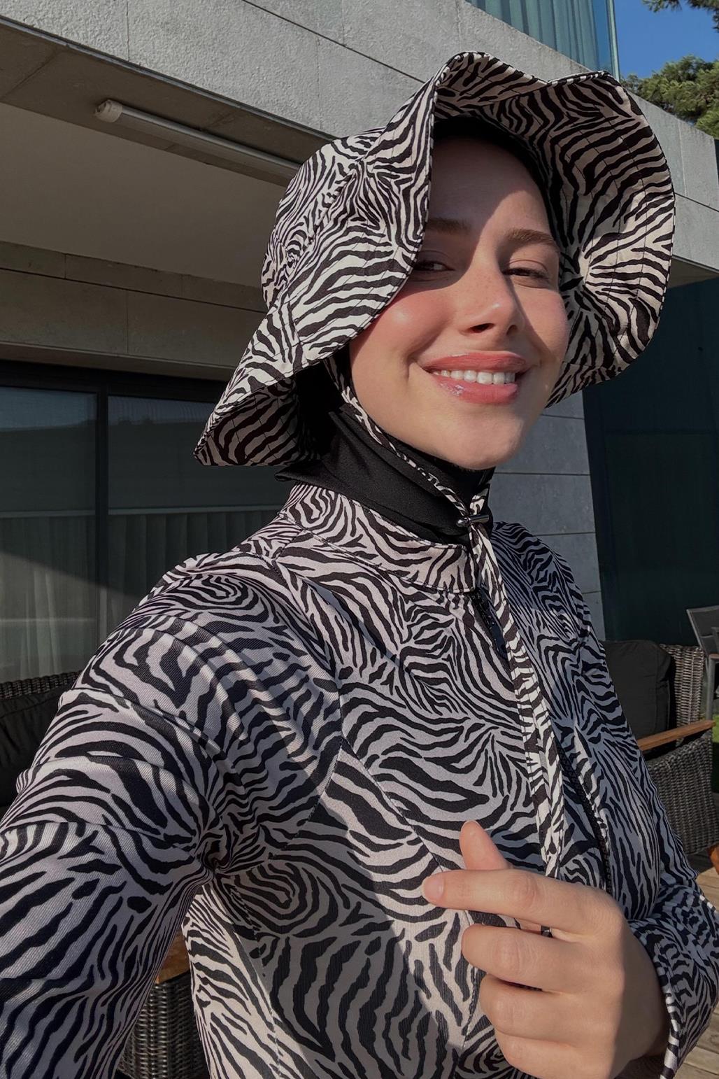 INFLUENCER