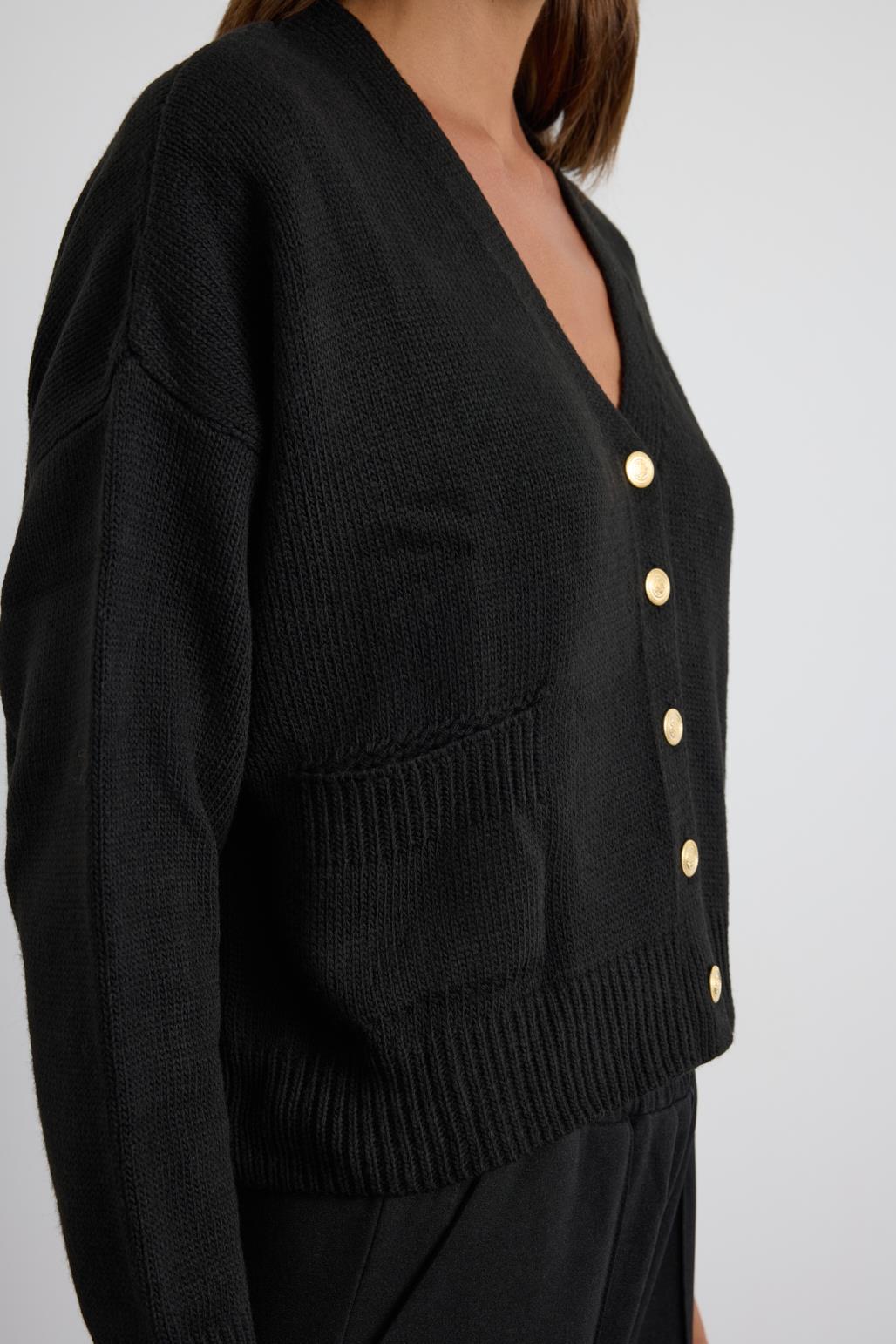 Gold Düğmeli Triko Hırka Siyah