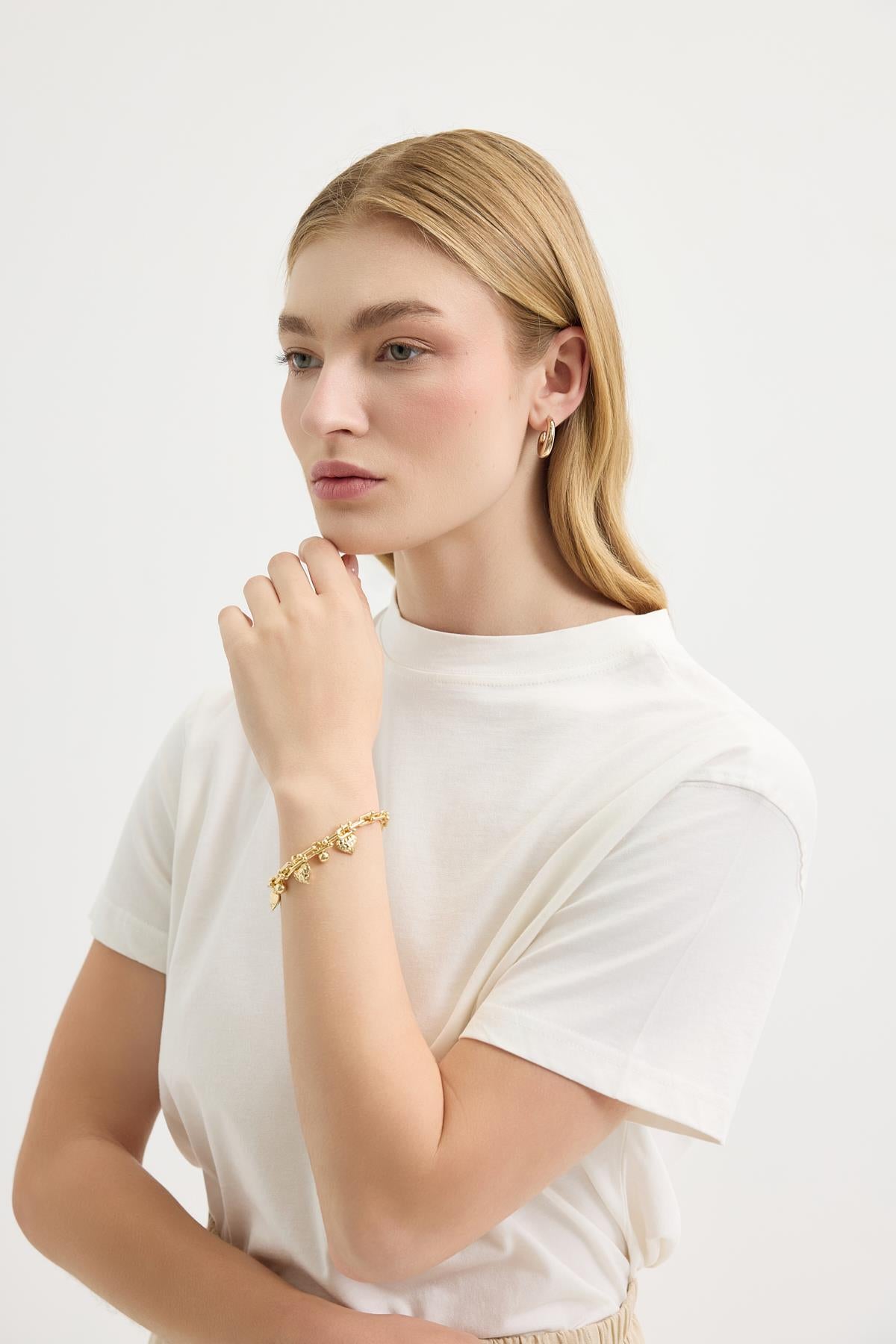 Kalp Charmlı Bileklik Gold