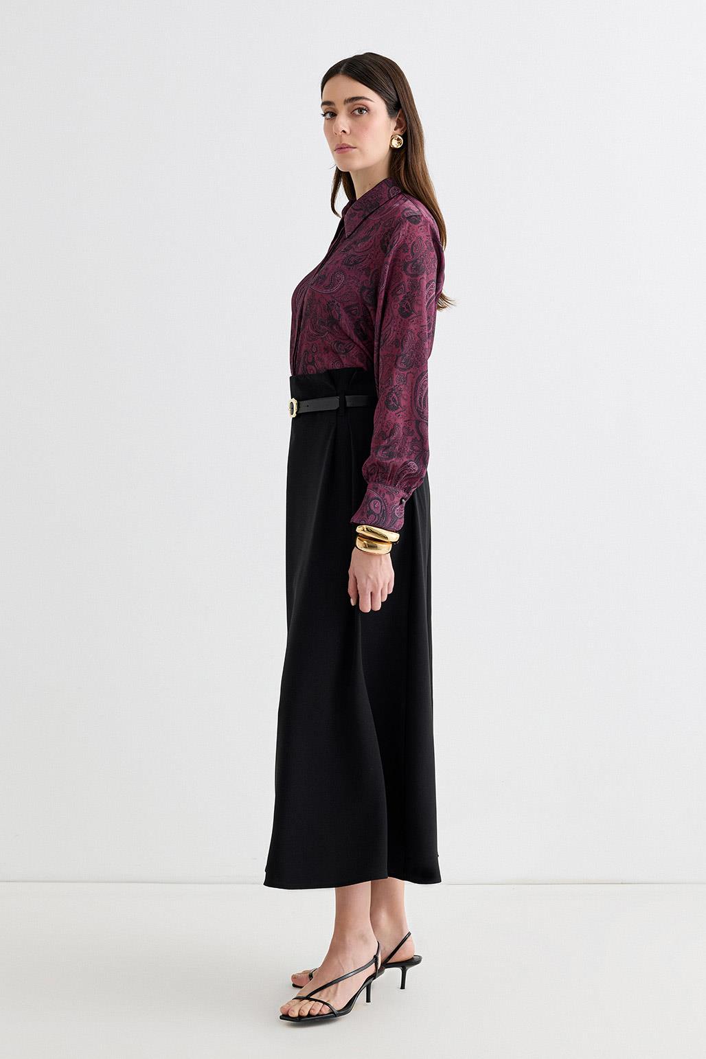 Siyah Kemerli Pili Detaylı Etek Tasarımı