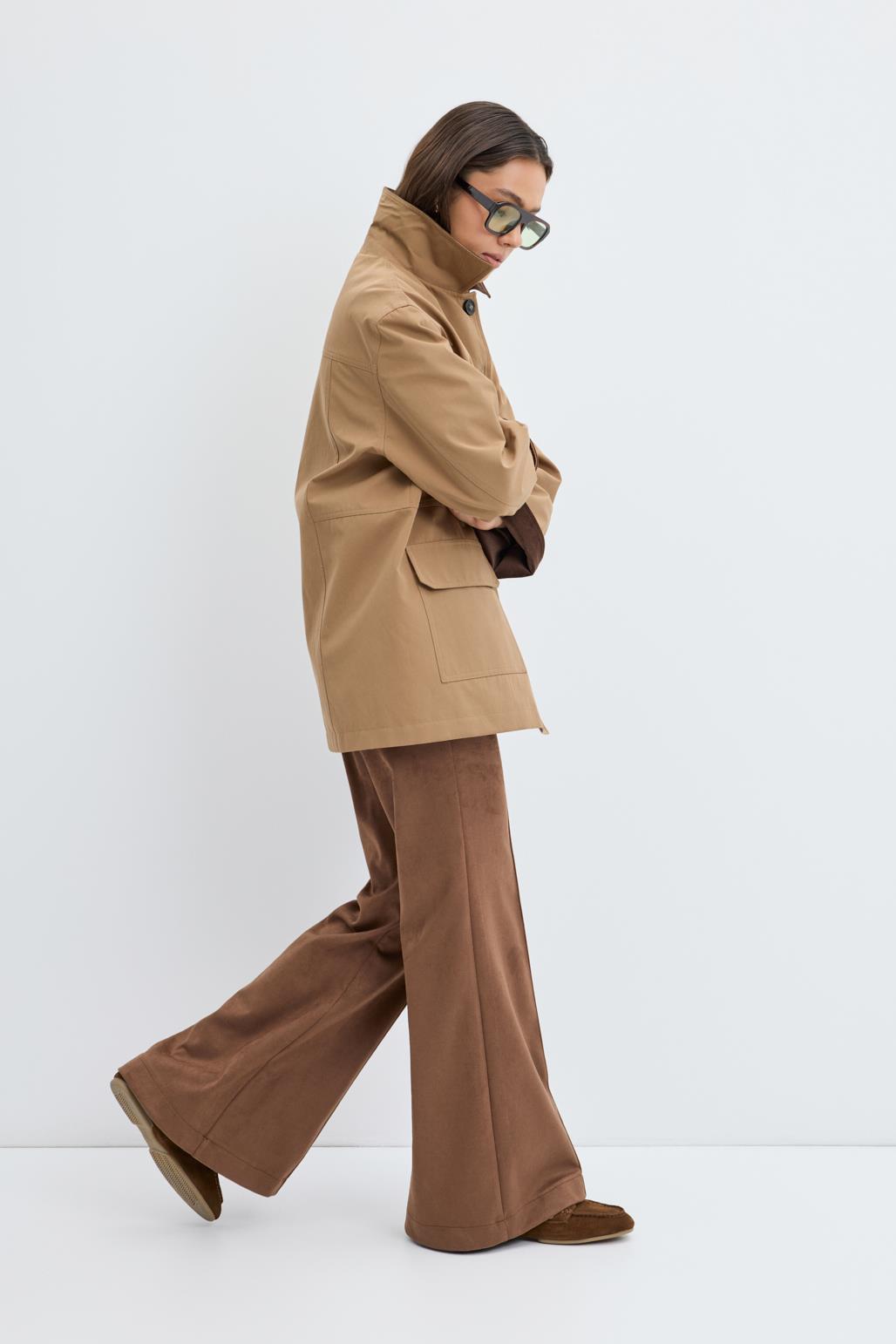 Kontrast Yakalı Cepli Gabardin Ceket Camel