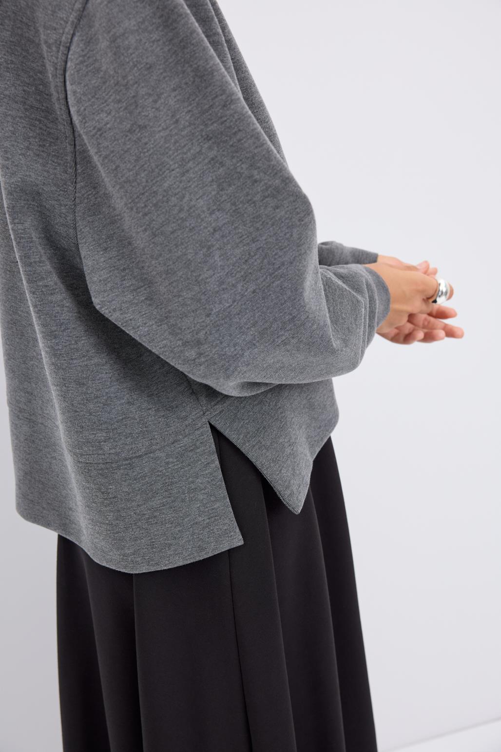 Oversize Yandan Yırtmaçlı Kısa Sweatshirt Antrasit Gri