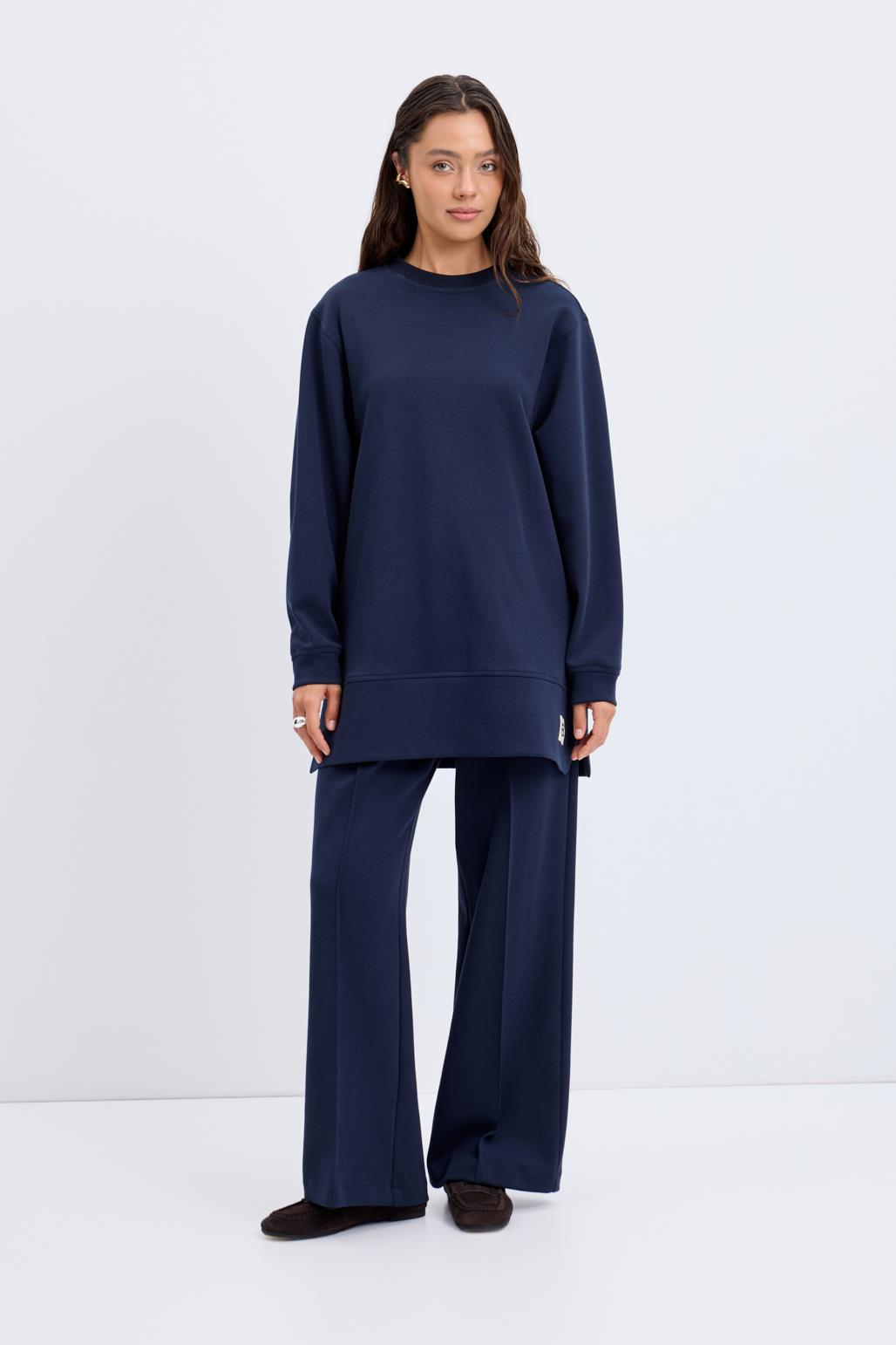 Oversize Yandan Yırtmaçlı Sweatshirt Lacivert