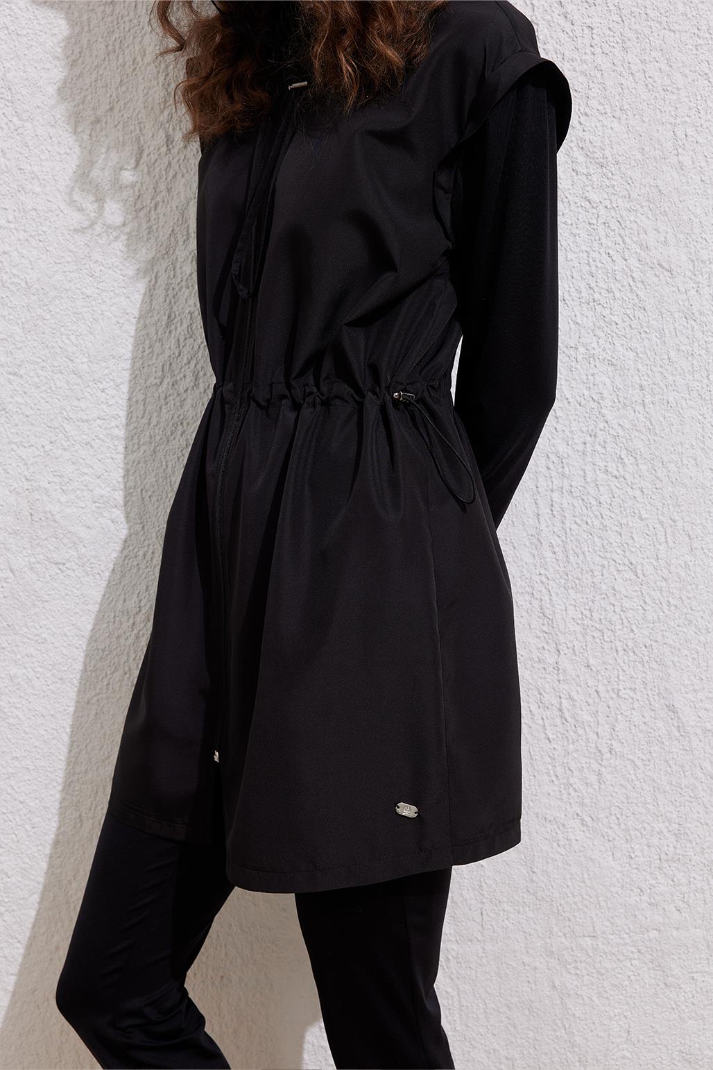 Siyah Fermuarlı Paraşüt Beli Büzgülü Tesettür Mayo Takımı