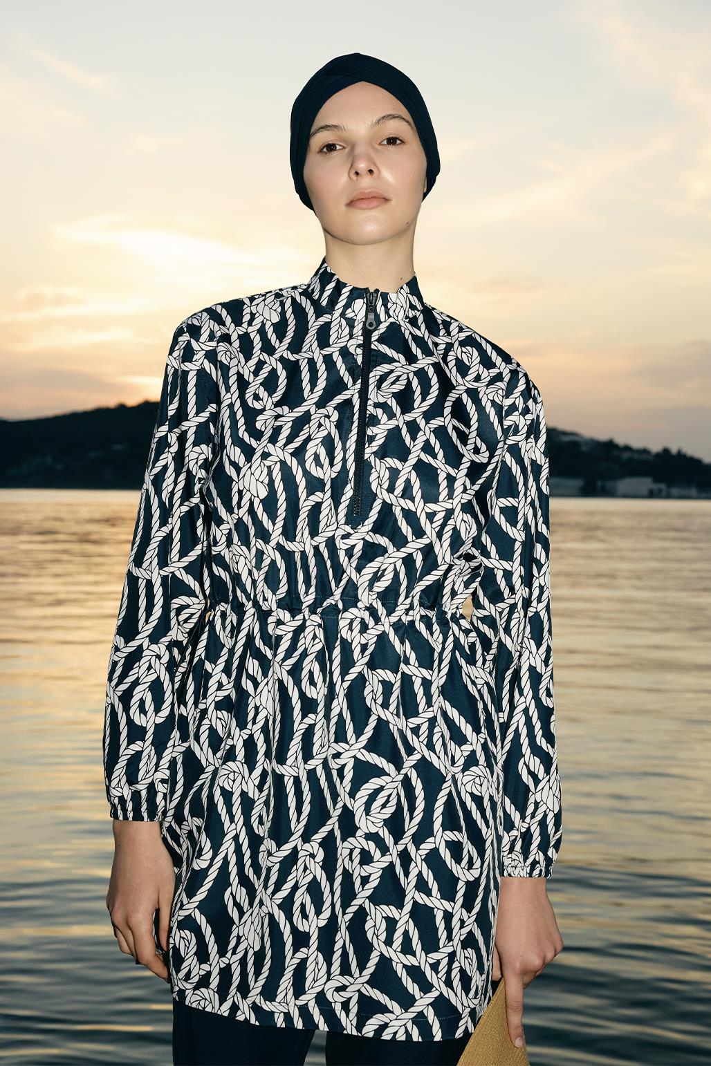 Paraşüt Beli Büzgülü Tesettür Mayo Takım Lacivert