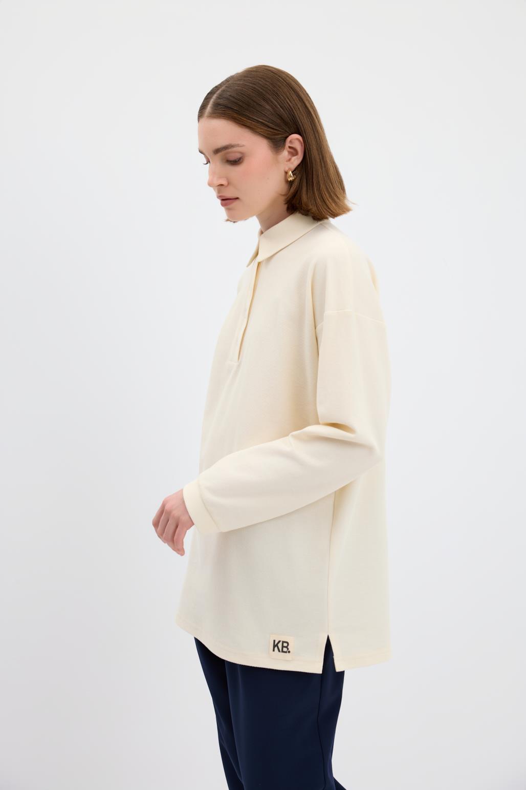 Polo Yaka Yandan Yırtmaçlı Sweatshirt Ekru