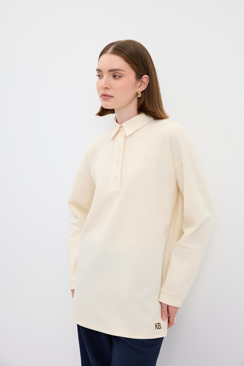 Polo Yaka Yandan Yırtmaçlı Sweatshirt Ekru