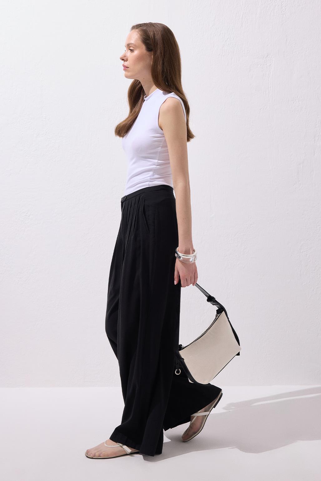 Sıfır Kol Likralı Pamuk Bady Beyaz