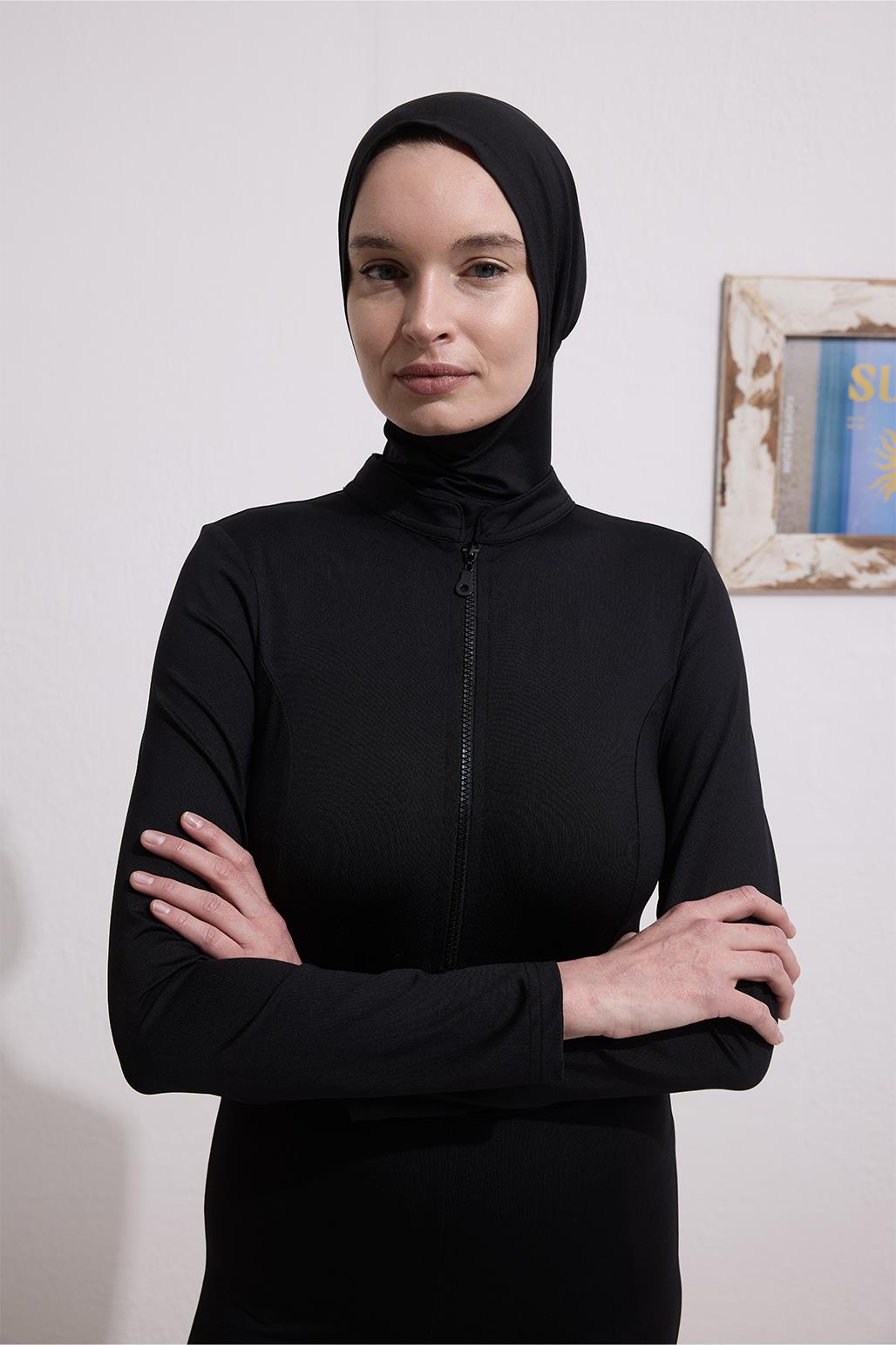 Siyah Boyunluklu Yüzücü Bone Modeli