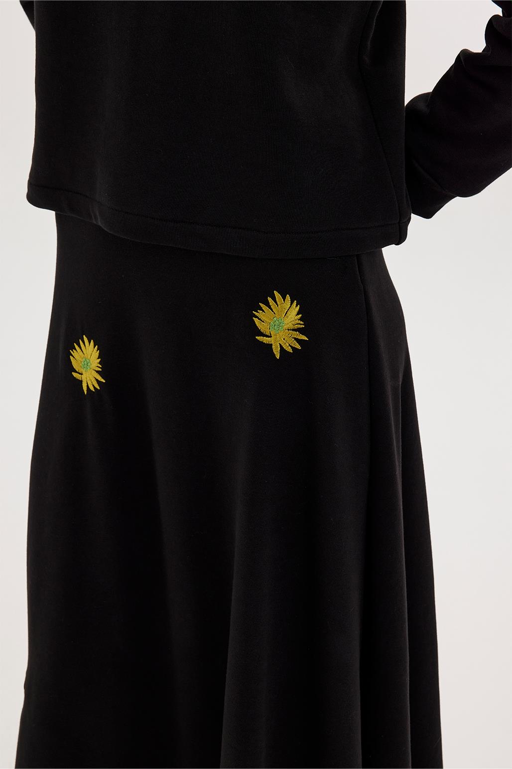Çiçek Nakışlı Hoodie Çan Etek Takım Siyah