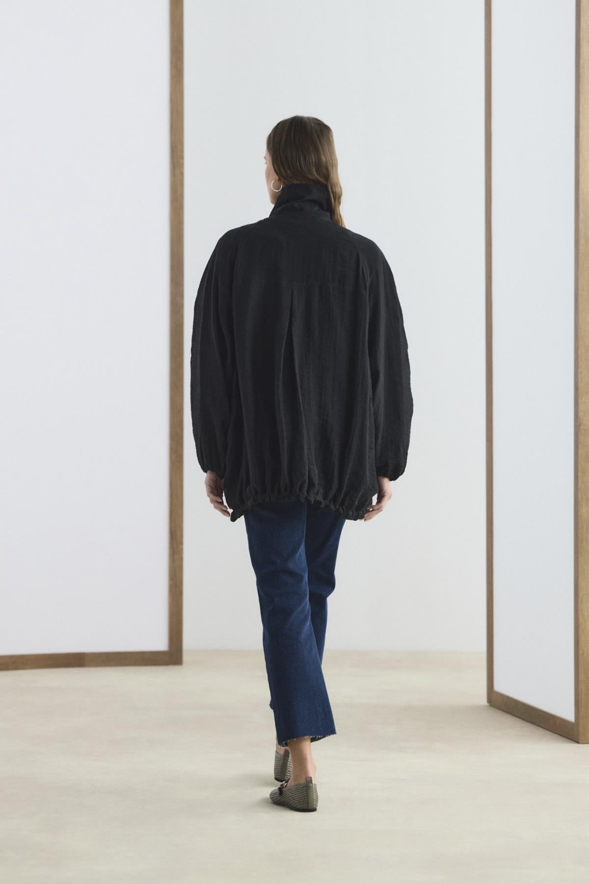 Dik Yaka Büzgülü Bomber Ceket Siyah