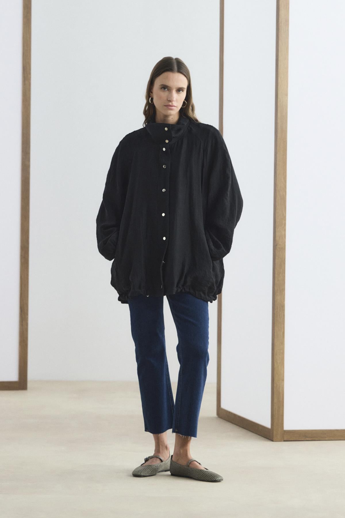 Dik Yaka Büzgülü Bomber Ceket Siyah