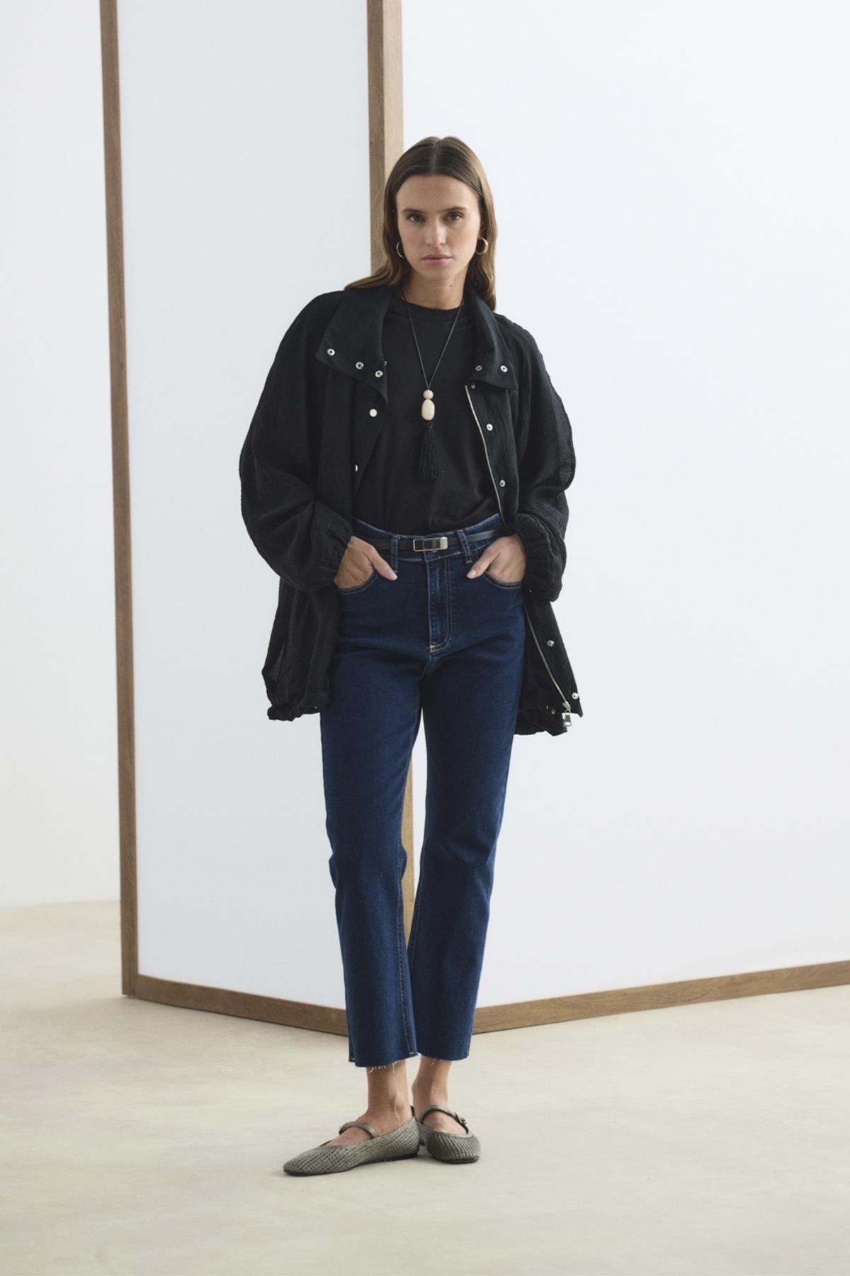 Dik Yaka Büzgülü Bomber Ceket Siyah