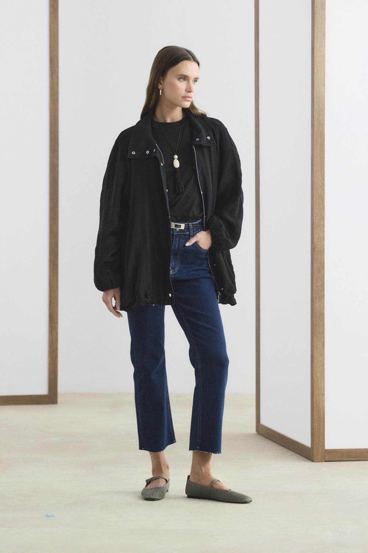 Dik Yaka Büzgülü Bomber Ceket Siyah