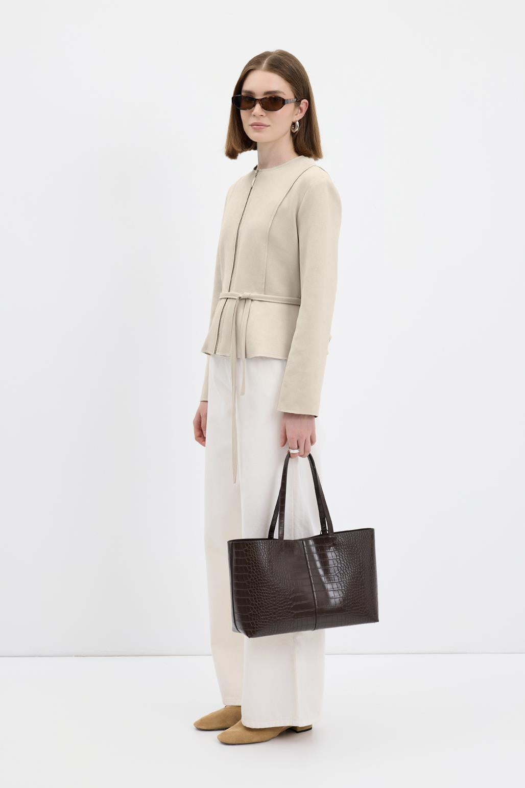 Fermuarlı Bisiklet Yaka Kısa Süet Ceket Bej