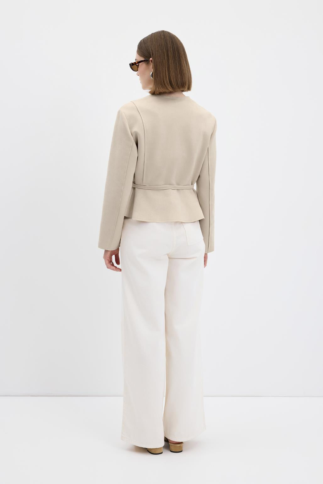 Fermuarlı Bisiklet Yaka Kısa Süet Ceket Bej