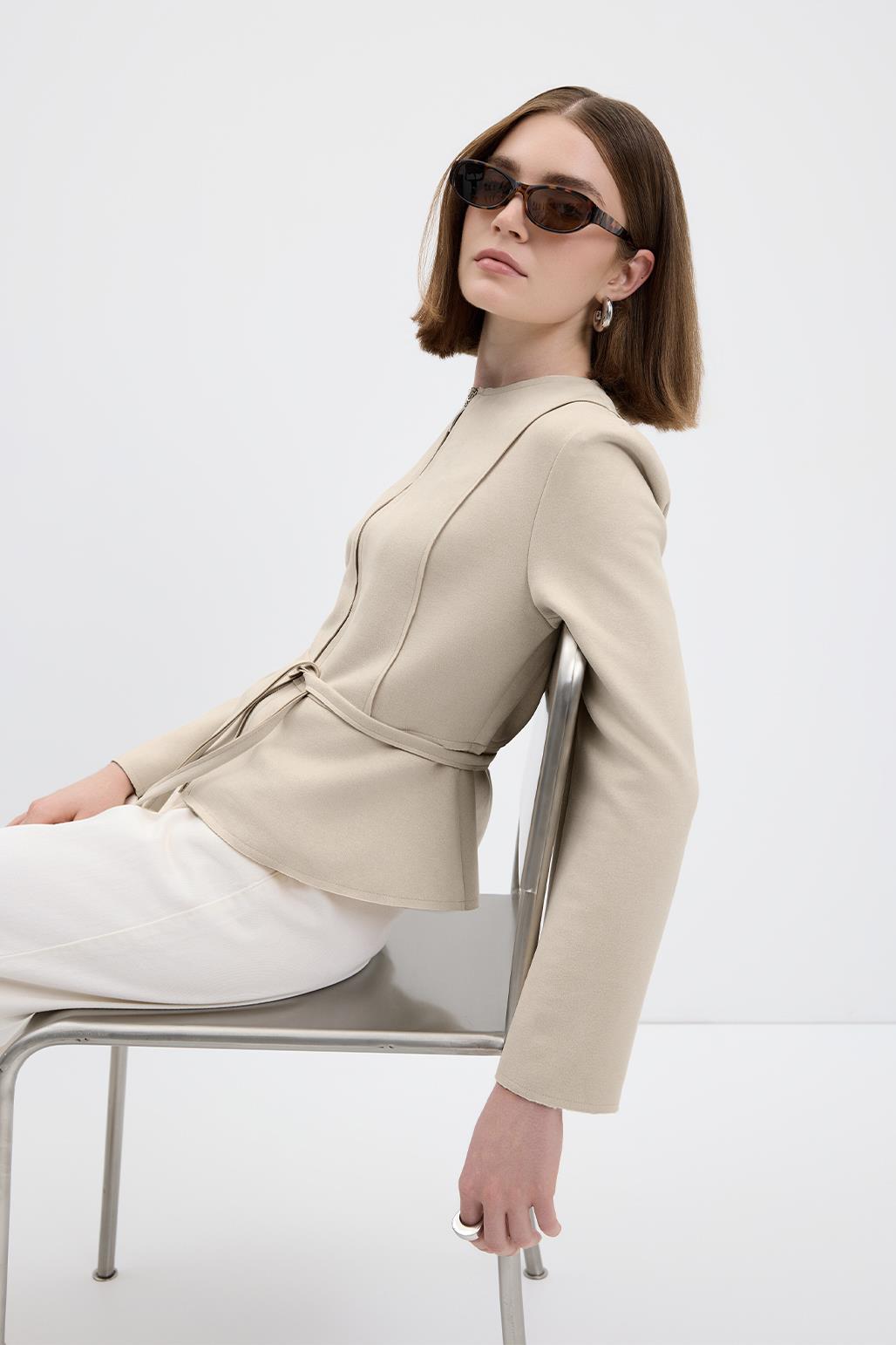 Fermuarlı Bisiklet Yaka Kısa Süet Ceket Bej