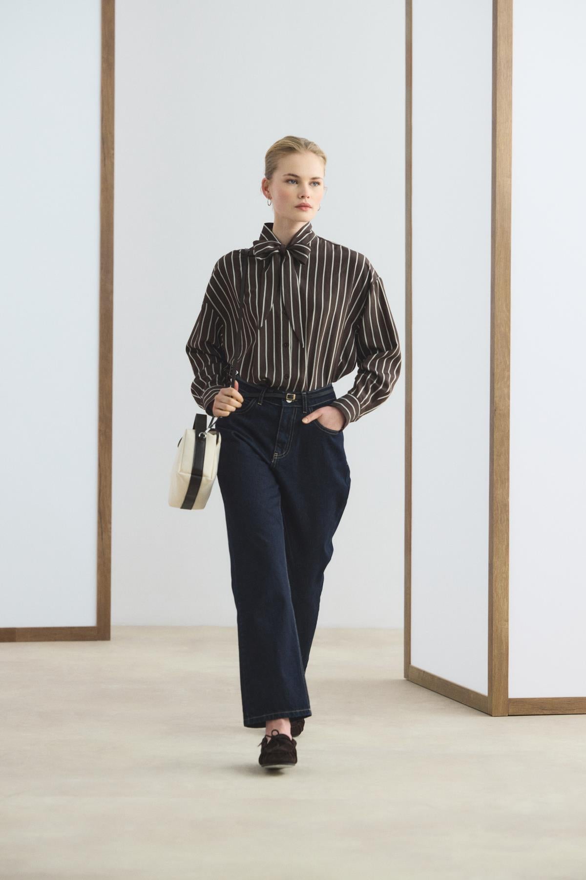 Fularlı Çizgili Gömlek Acı Kahve