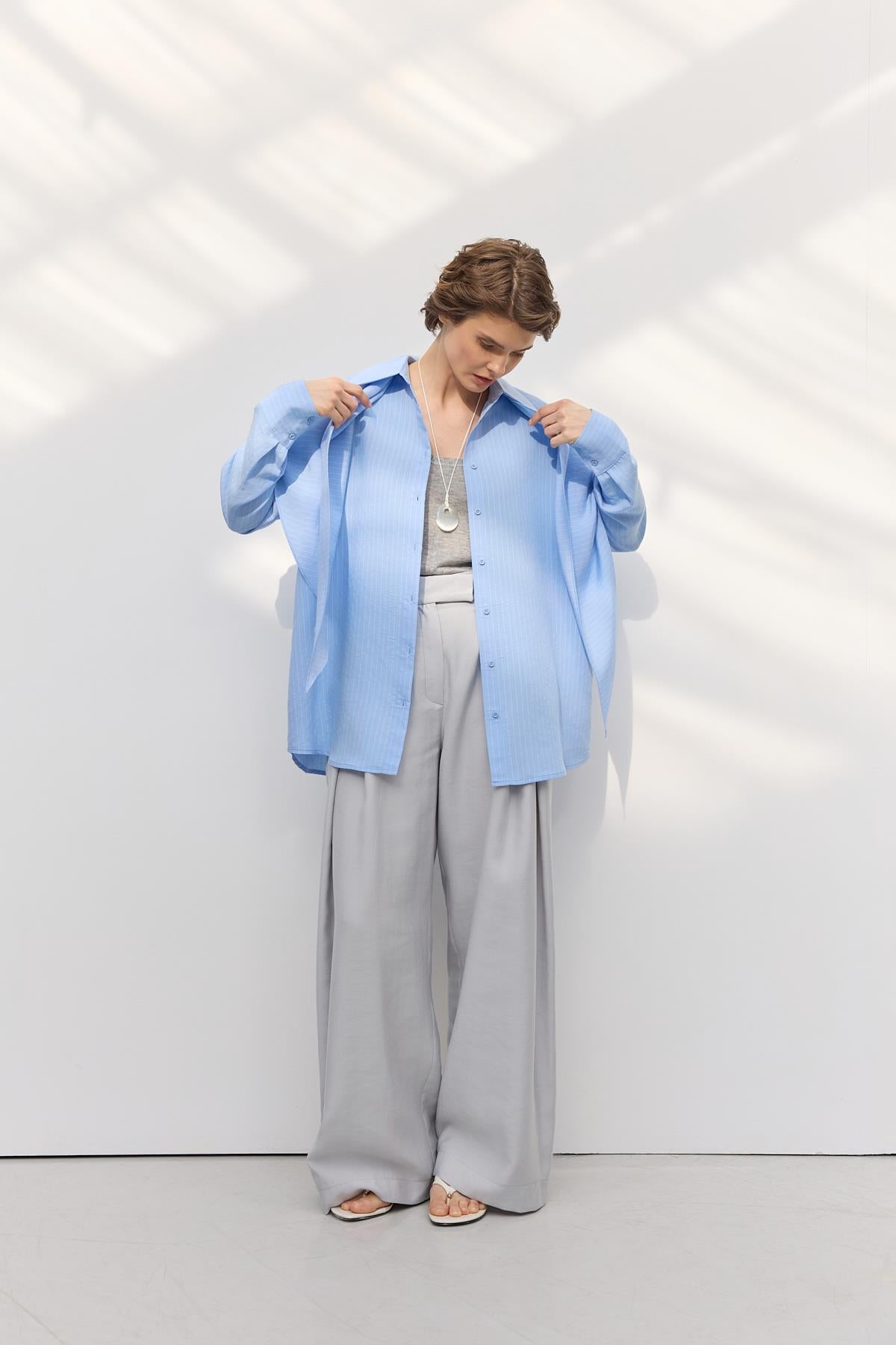 Fularlı Oversize Çizgili Gömlek Açık Mavi