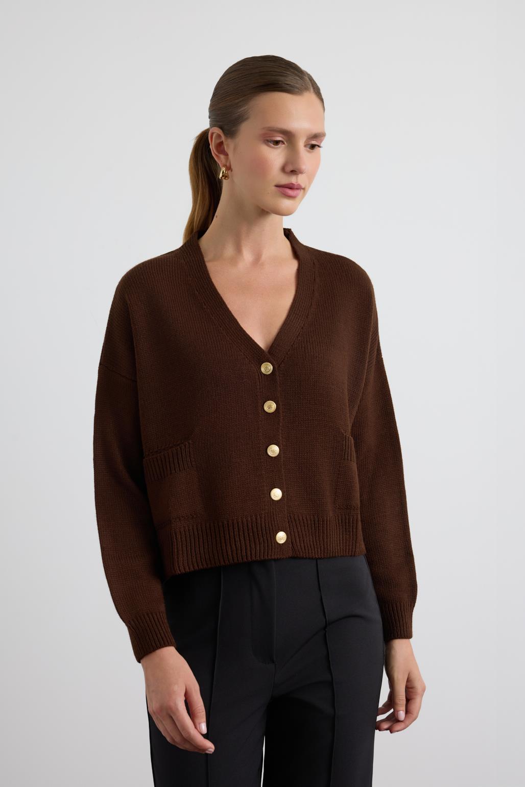 Gold Düğmeli Triko Hırka Kahve