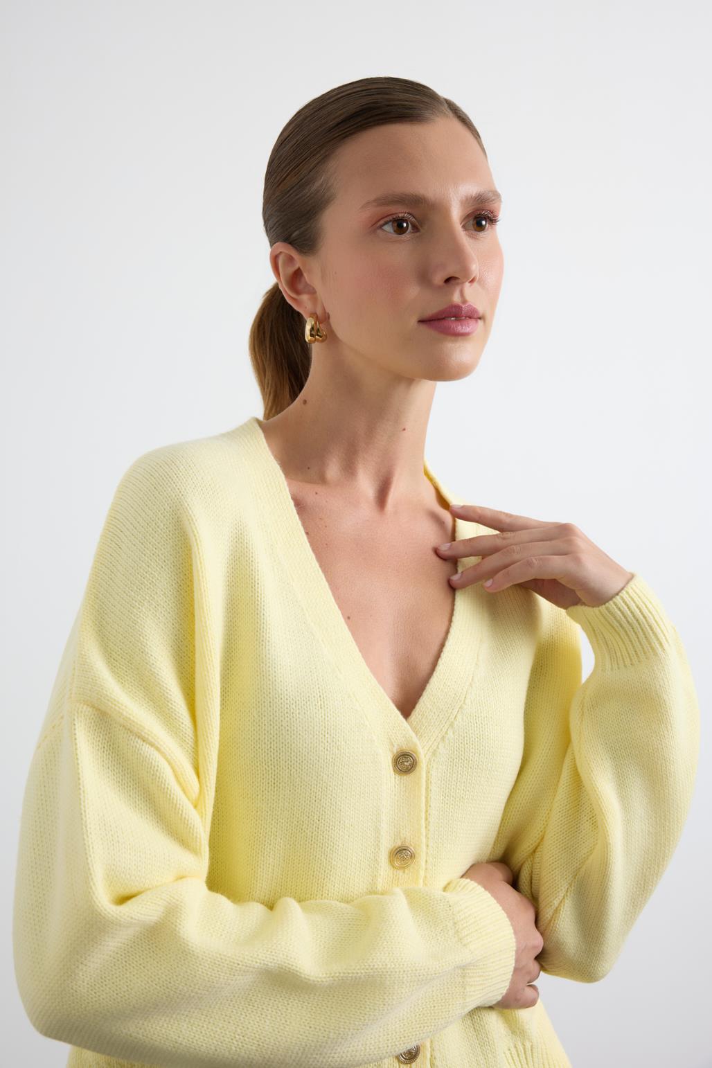 Gold Düğmeli Triko Hırka Sarı