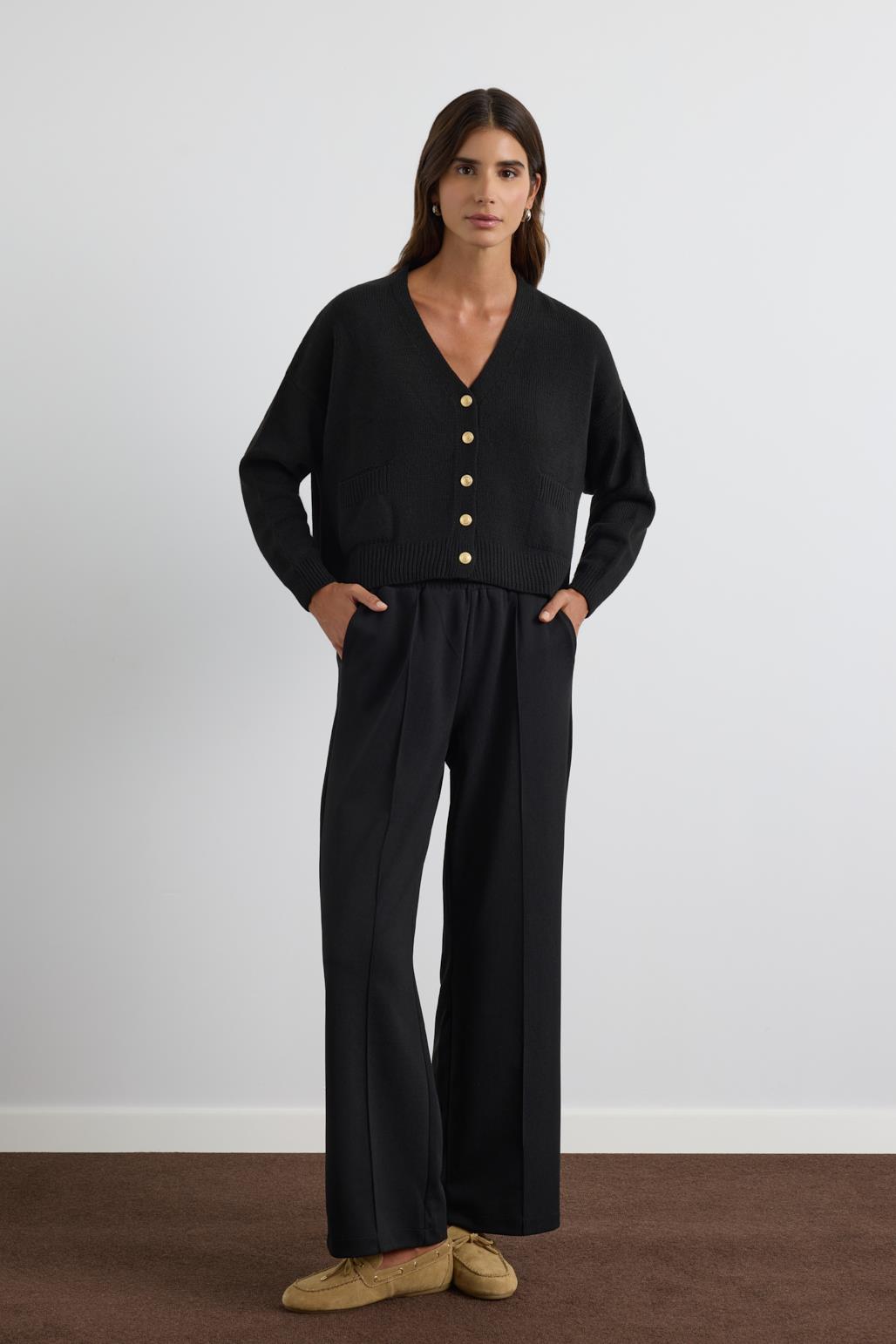 Gold Düğmeli Triko Hırka Siyah