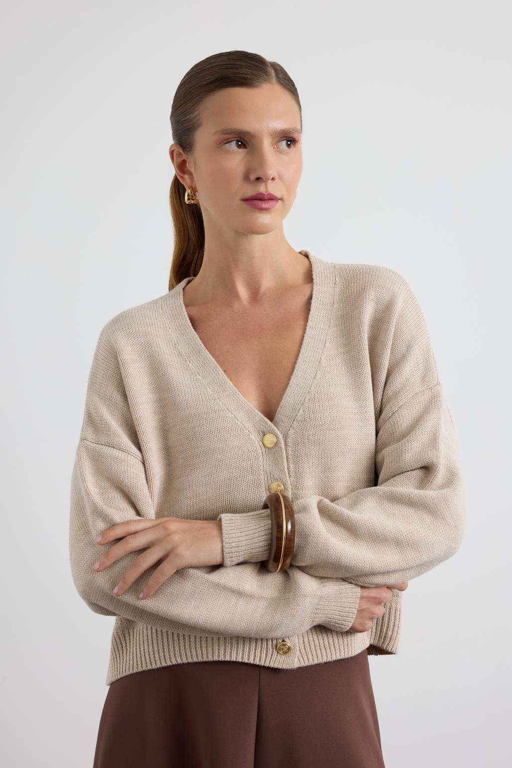 Gold Düğmeli Triko Hırka Taş