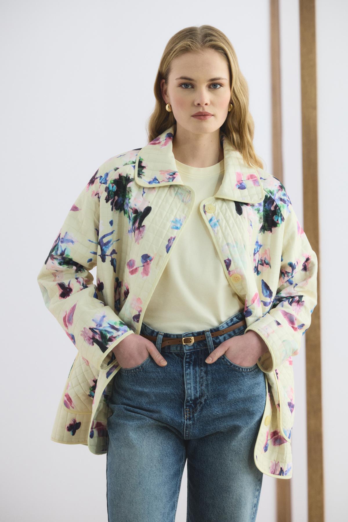 Gold tokalı ayarlanabilir ince kemer taba renk.