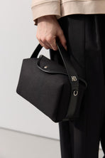 Kanvas Deri Detaylı Kapaklı Çanta Siyah