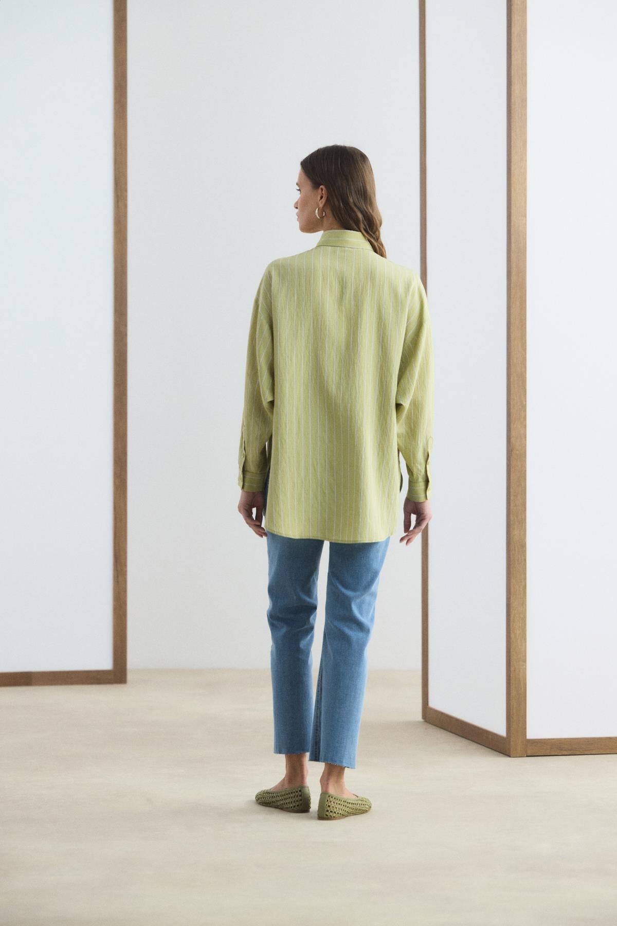Oversize çizgili gömlek olive renk.