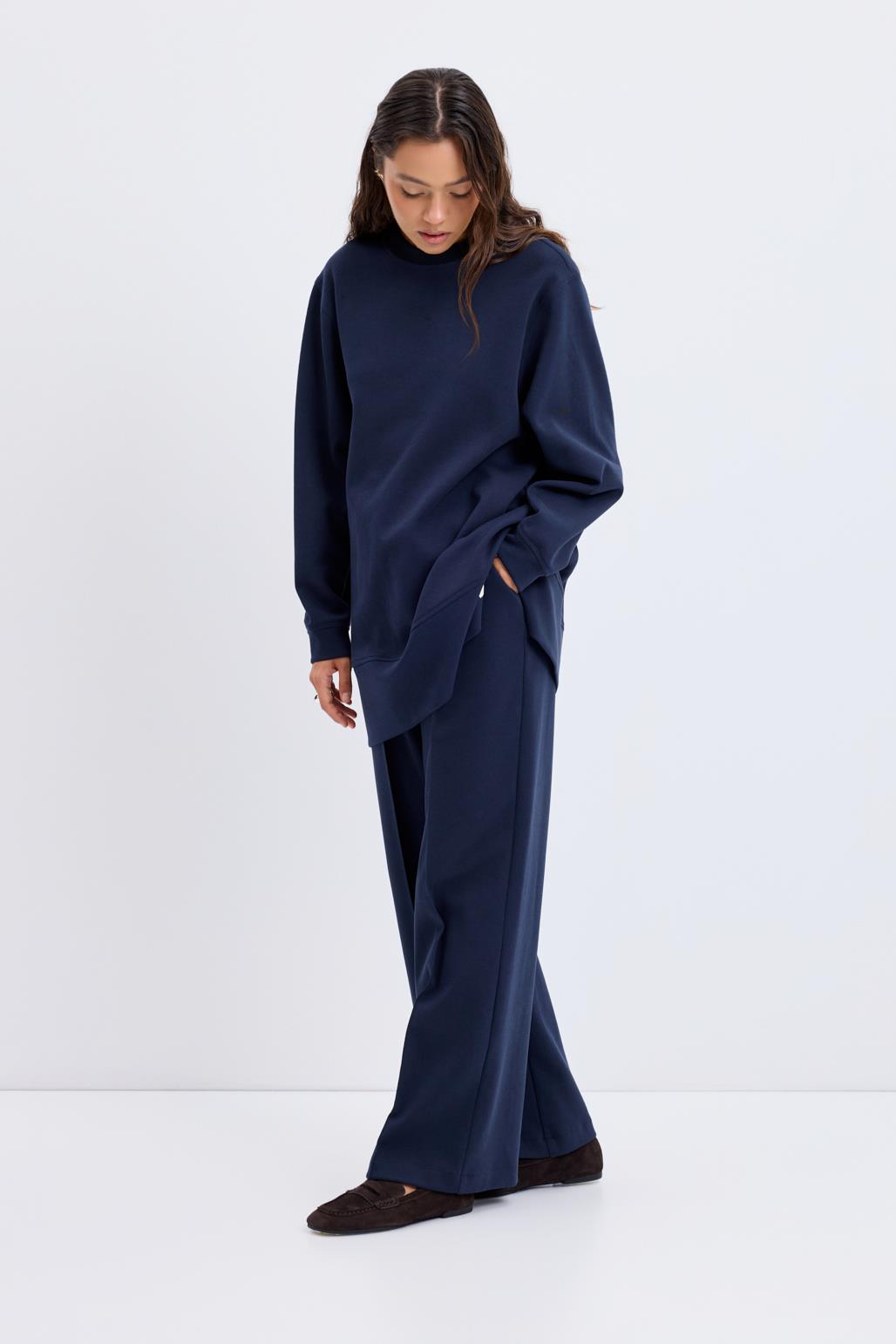 Oversize Yandan Yırtmaçlı Sweatshirt Lacivert