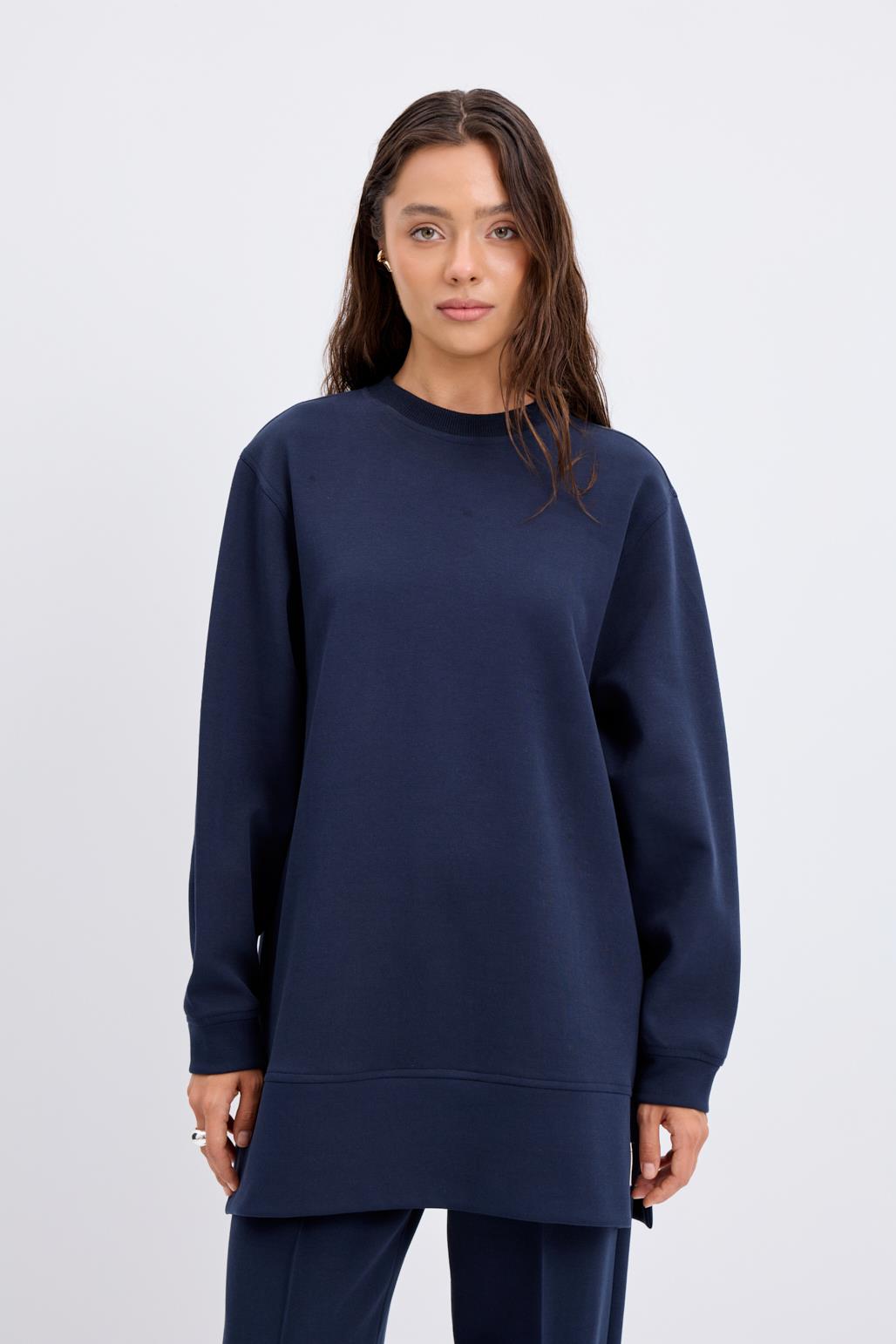 Oversize Yandan Yırtmaçlı Sweatshirt Lacivert